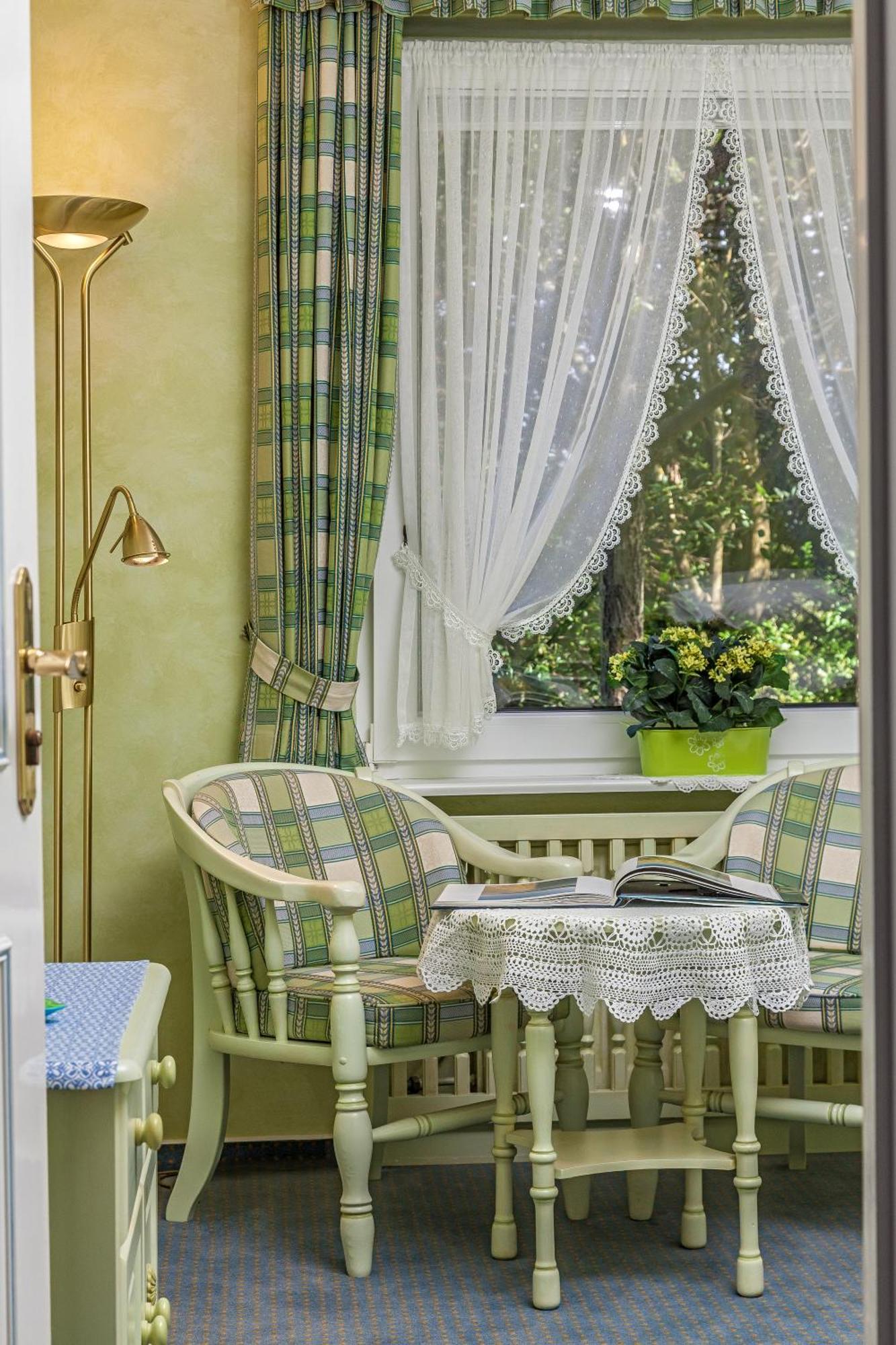 Hotel Wiesbaden Wenningstedt-Braderup Room photo